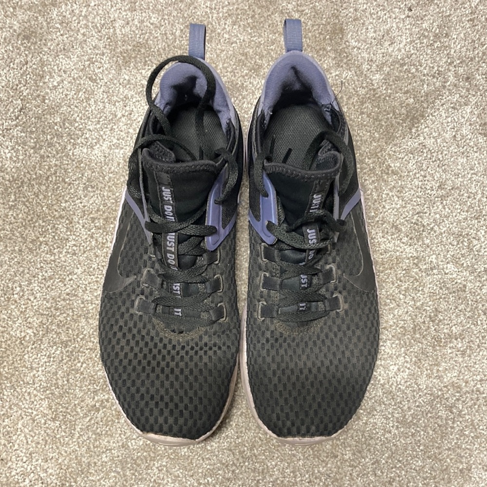 Nike Training Sneakers women’s sz 8.5